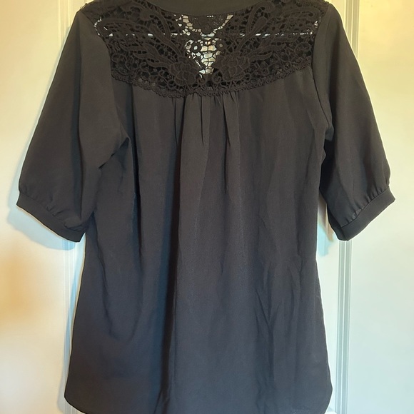 Black tunic with lace and button detialing - Picture 3 of 3